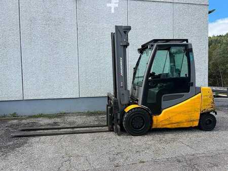 Elektro čtyřkolový VZV 2016  Jungheinrich EFG 540s - 400ZT (1)