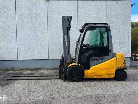 Elektro čtyřkolový VZV 2016  Jungheinrich EFG 540s - 400ZT (2)