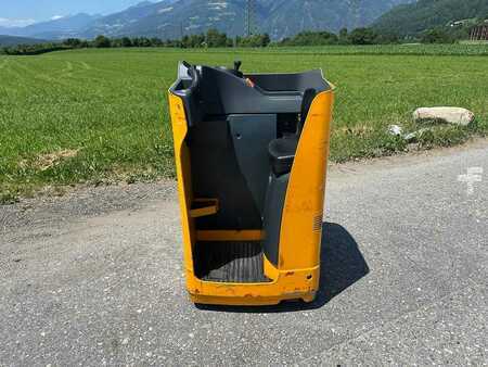 Stacker stå på 2016  Jungheinrich ESE 120 (3)