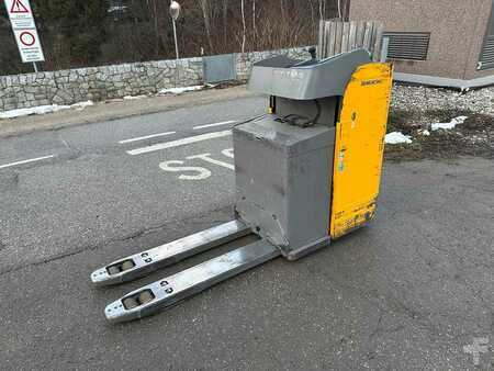 Låglyftare sittande förare 2018  Jungheinrich ESE 120 (4)