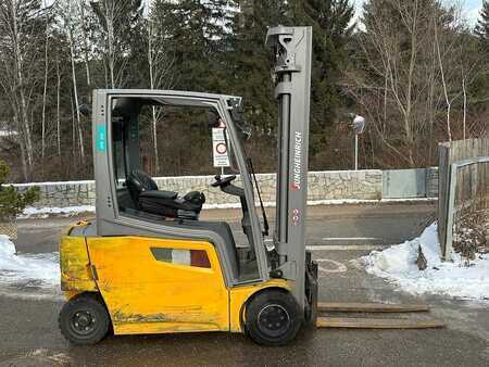 El truck - 4 hjulet 2020  Jungheinrich EFG 318 - 400ZT (5)