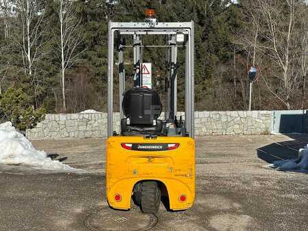 Carrelli elettrici 3 ruote 2020  Jungheinrich EFG 110k - 360ZT (3)