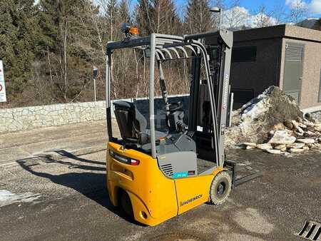 Carrelli elettrici 3 ruote 2019  Jungheinrich EFG 110k - 360ZZ (4)