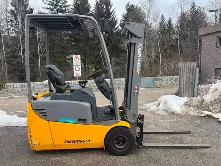 El Truck - 3-hjul 2022  Jungheinrich EFG 115 - 450DZ (5)