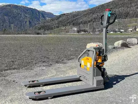 Elektrische palletwagens 2021  Jungheinrich AME 13 (4)