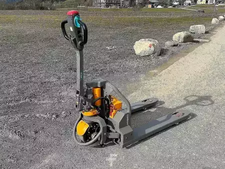 Elektrische palletwagens 2021  Jungheinrich AME 13 (1)