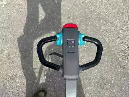 Elektrische palletwagens 2021  Jungheinrich AME 13 (6)