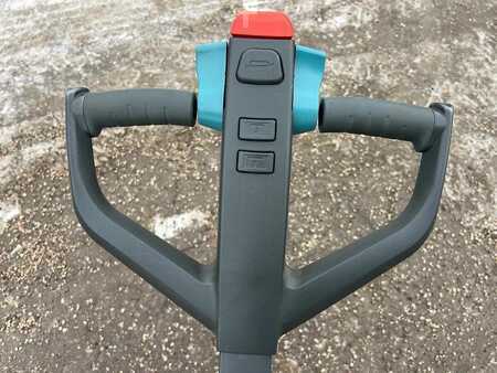 Lavtløftende truck 2024  Jungheinrich AME 15 (6)