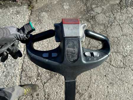 Niederhubwagen 2021  Yale MP18 (6)