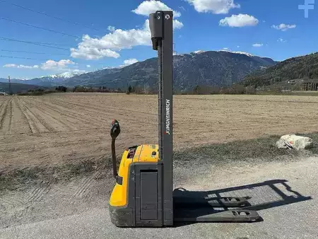 Ruční vysokozdvižný vozík 2019  Jungheinrich EJC 216z - 420ZZ (2)