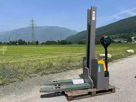 Stapelaars 2022  Jungheinrich EJC M10 - 154E (4)