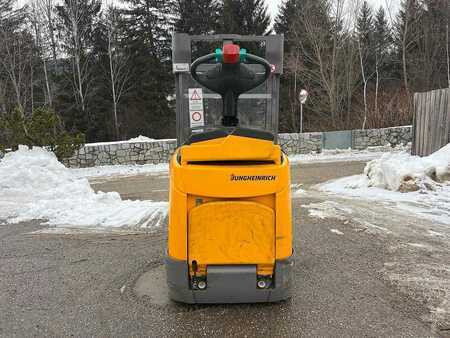 Tukipyörätrukki 2016  Jungheinrich ERC 212 - 250ZT (3)