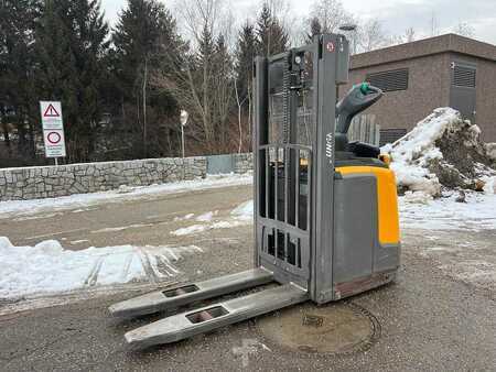 Tukipyörätrukki 2016  Jungheinrich ERC 212 - 250ZT (4)