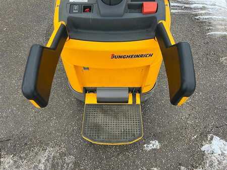 Tukipyörätrukki 2016  Jungheinrich ERC 212 - 250ZT (6)