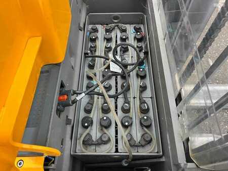 Tukipyörätrukki 2016  Jungheinrich ERC 212 - 250ZT (9)