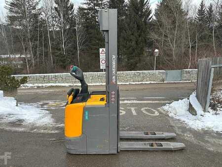 Gerbeurs à conducteur porté debout 2020  Jungheinrich ERC 216 - 525DZ (2)
