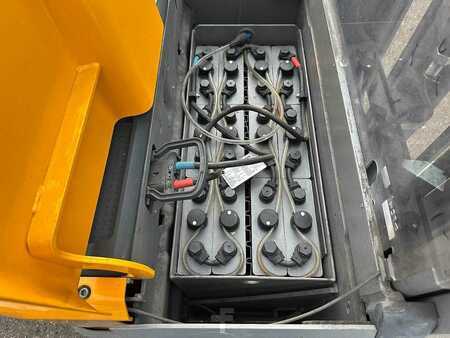 Gerbeurs à conducteur porté debout 2020  Jungheinrich ERC 216 - 525DZ (9)