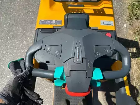 Gerbeurs à conducteur porté debout 2022  Jungheinrich ERD 120i - 166ZT (7)