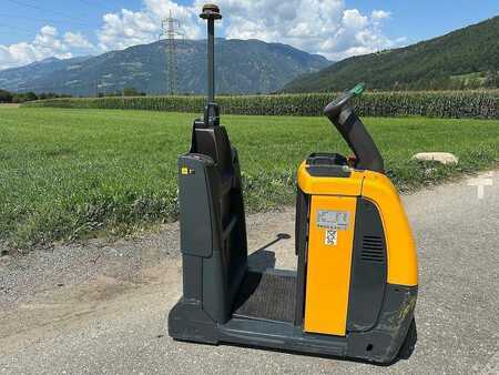 Tractor de arrastre 2012  Jungheinrich EZS 350 (2)