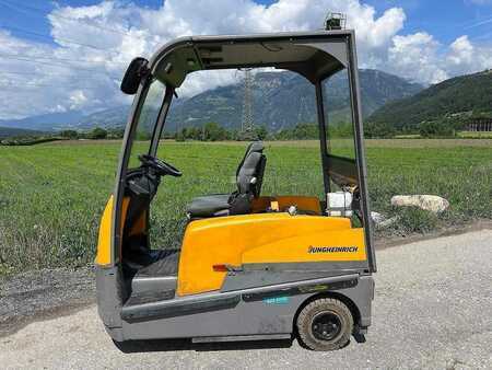 Chariots tracteurs 2017  Jungheinrich EZS 5100XL (5)