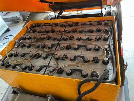 Chariots tracteurs 2017  Jungheinrich EZS 5100XL (7)