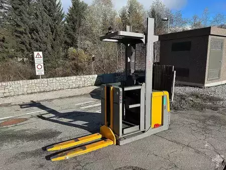 Horizontale orderpickers 2020  Jungheinrich EKS 110 - 190E (4)