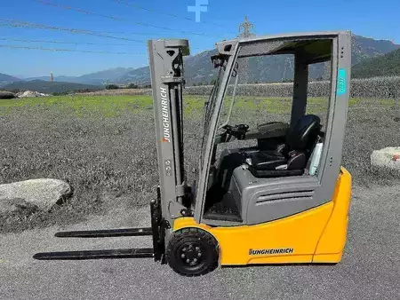 El Truck - 3-hjul 2023  Jungheinrich EFG 112 - 440DZ (2)