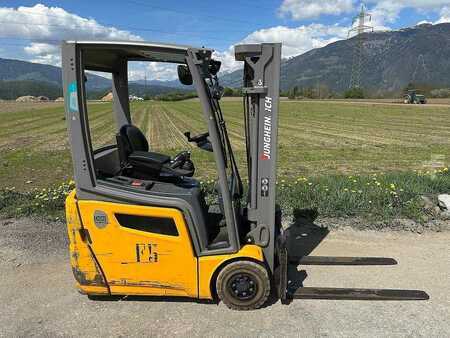 Eléctrica de 3 ruedas 2018  Jungheinrich EFG 215 - 440DZ (5)