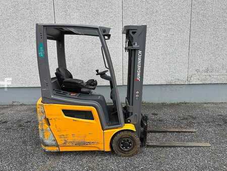 Eléctrica de 3 ruedas 2020  Jungheinrich EFG 215 - 440DZ (5)