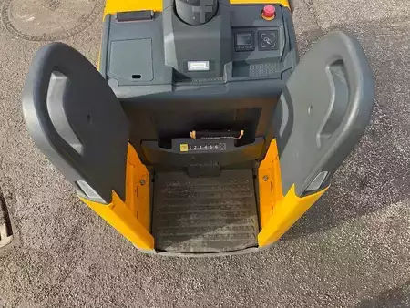 Stacker stå på 2022  Jungheinrich ERE 225 - 2400mm (6)