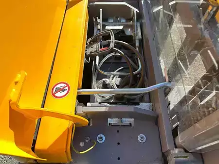 Apilador eléctrico 2019  Jungheinrich EJC 212z - 470DZ (8)