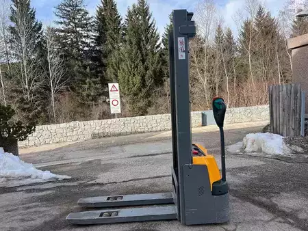 Ledestabler 2017  Jungheinrich EJC M10 - 330ZT (5)