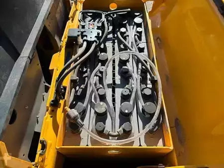 Apilador conductor incorporado 2024  Jungheinrich ERE 120 (9)