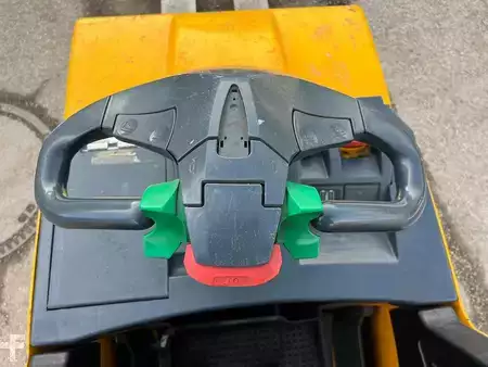 Stacker stå på 2011  Jungheinrich ERE 225 (7)