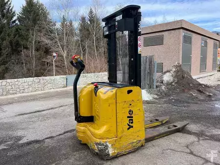 Ruční vysokozdvižný vozík 2003  Yale MS12 - 2800mm (1)
