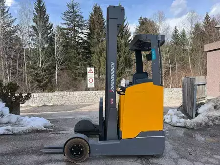 Chariots à mât rétractable 2019  Jungheinrich ETV C16 - 710DZ (2)