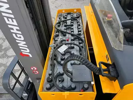 Chariots à mât rétractable 2019  Jungheinrich ETV C16 - 710DZ (8)