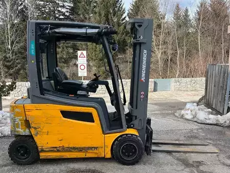 Elektrisk- 4 hjul 2020  Jungheinrich EFG 320 - 464DZ (5)