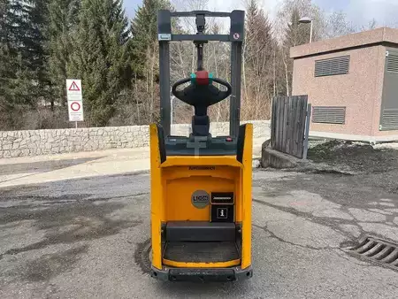 Stoccatori uomo a piedi 2020  Jungheinrich ERC 212 - 320ZT (3)