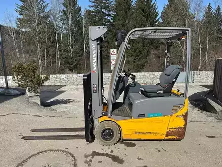 Carrelli elettrici 3 ruote 2019  Jungheinrich EFG 115 - 310ZZ (2)