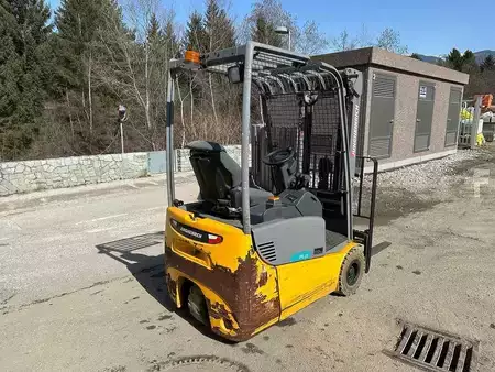 Carrelli elettrici 3 ruote 2019  Jungheinrich EFG 115 - 310ZZ (4)