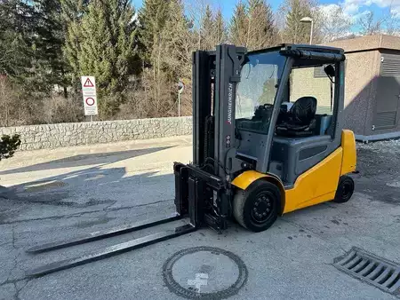 Sähkö - 4 pyör 2018  Jungheinrich EFG 535k - 470DZ (1)