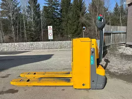 Lavansiirtovaunu 2020  Jungheinrich EJE C20 (5)