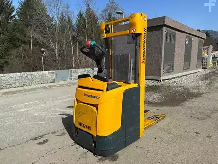 Fahrerstandstapler 2015  Jungheinrich ERC 214 - 290ZT (1)