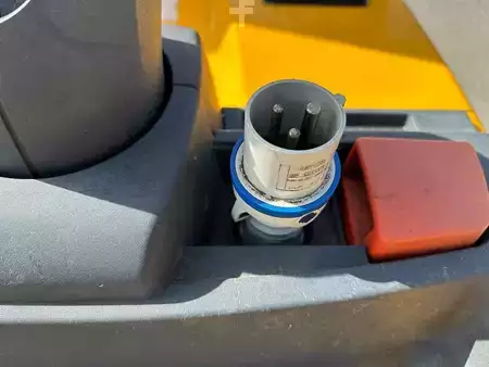 Fahrerstandstapler 2015  Jungheinrich ERC 214 - 290ZT (11)