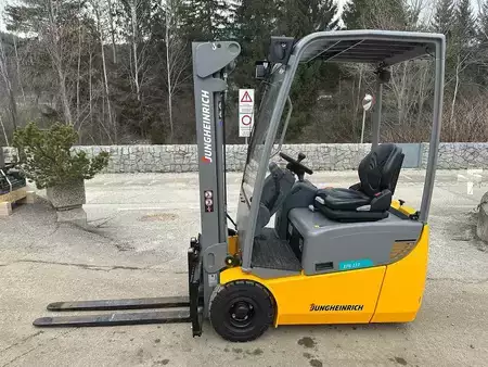 Chariots électriques à 3 roues 2019  Jungheinrich EFG 113 - 310ZT (2)