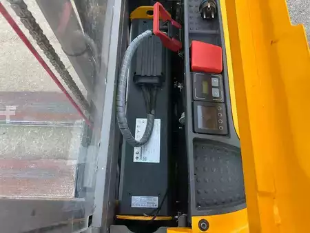 Stapelaars 2018  Jungheinrich EJC 110 - 250ZT (8)