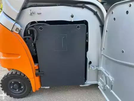 Chariots électriques à 4 roues 2016  Still RX60-20 - 4765mm (9)