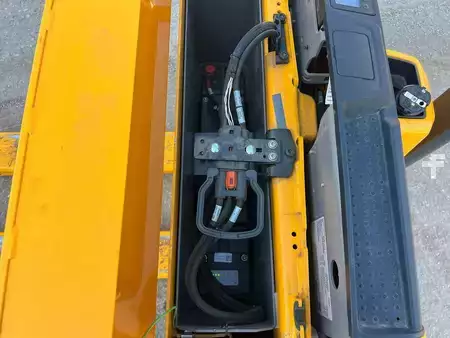 Elektromos emelőkocsik 2024  Jungheinrich EJE 114 (8)