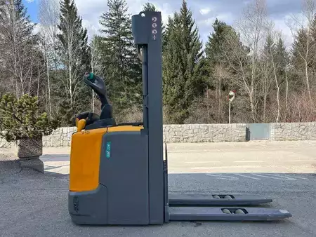 Stapelaars met staplatform 2020  Jungheinrich ERC 214 - 430DZ (2)